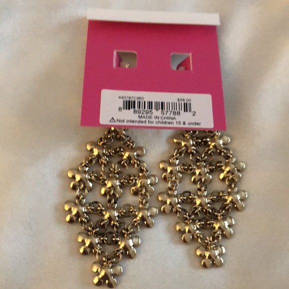Betsey Johnson Gold Tone Flower Fest Chandelier Drop Earrings Crystal Accent NWT - Picture 11 of 12